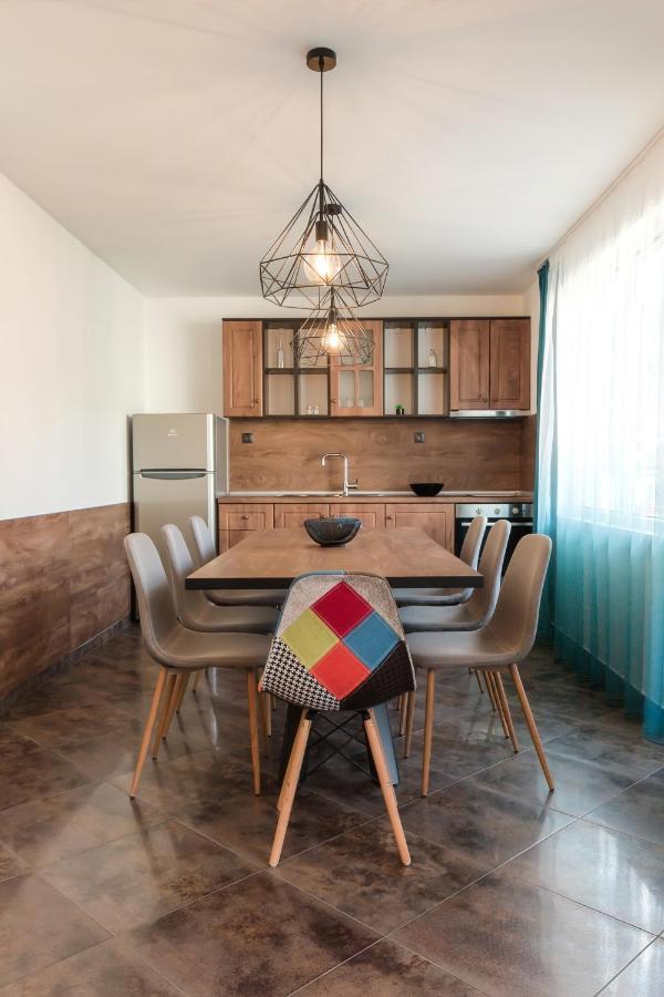 Орфеевите Песни Devin Extérieur photo